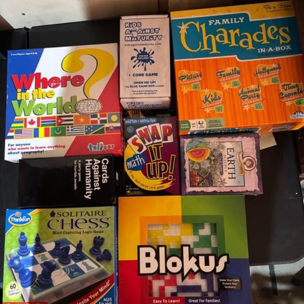 20 Piece Family Board Game Lot Blokus UNO Apples to Apples Chess Charades & More